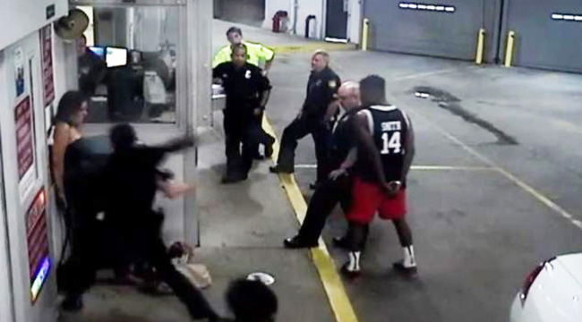 Video Police Officer Brutally Beats Handcuffed Woman 