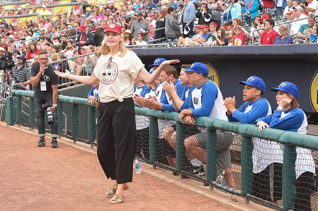 A League of Their Own' reunion: 25 years later, movie still making an  impact