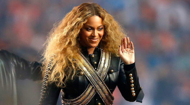 Beyonce Shares Tribute To Dallas Police Shooting Victims On Instagram