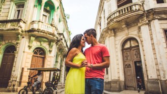 The Photographer Who Flew To Cuba For An Unpaid Engagement Shoot Explains Why You Should Book Your Trip Now