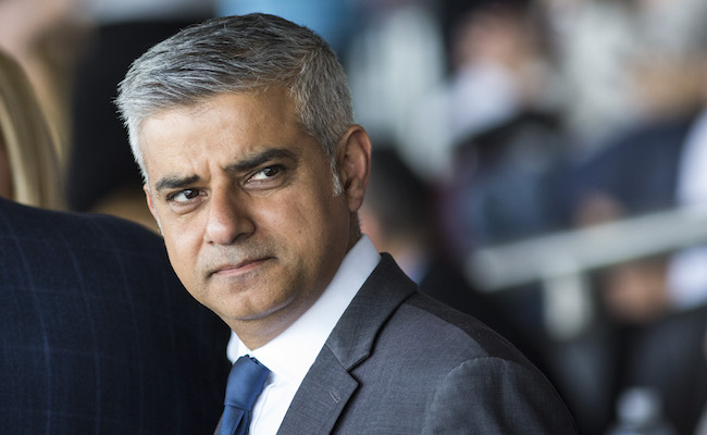 Newly-Elected London Mayor Sadiq Khan Joins The Jewish Community For Yom HaShoah