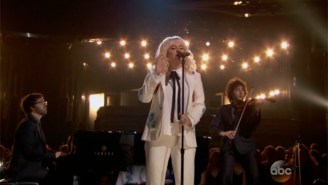 Watch Kesha’s Emotional Performance Of Bob Dylan’s ‘It Ain’t Me Babe’ At The 2016 Billboard Music Awards