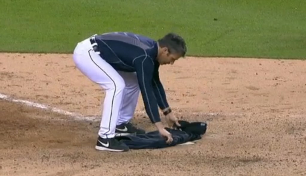 Brad Ausmus Suspended 1 Game For Tirade – Fan Interference