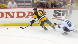Sidney Crosby Set Up A Gorgeous Goal With This Incredible No-Look Assist