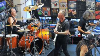 Metallica’s Fake Facebook Concert At Joe’s Crab Shack Fooled Fans In Tucson