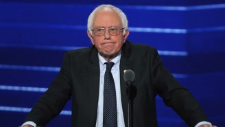 Bernie Sanders Urges The US Government To Kill The AT&T/Time Warner Merger