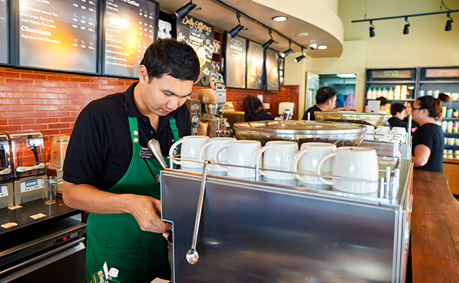 Starbucks_Employee