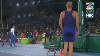 An American Soldier Stopped His Olympic Pole Vault Attempt To Salute The National Anthem