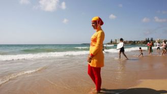 This Simple Cartoon Illustrates Just How Ridiculous France’s ‘Burkini Ban’ Is