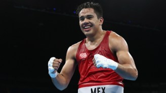 A Mexican Boxer Was Begging On Buses Before Winning An Olympic Medal