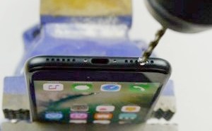 Whatever You Do, Don’t Drill A Headphone Jack Into Your iPhone 7