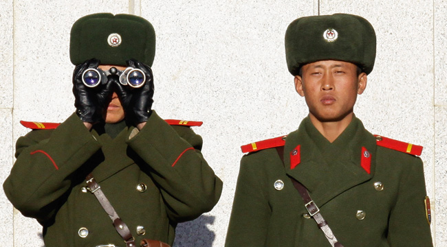 north-korea-binoculars