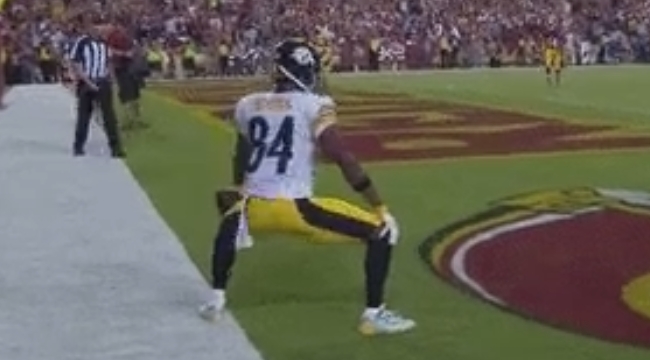 Antonio Brown Twerked His Way To An Unsportsmanlike Penalty