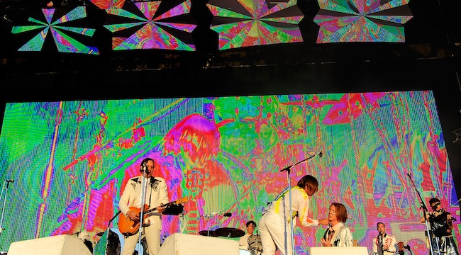 Arcade Fire Tease New Music In Intimate Show Before Headlining Voodoo