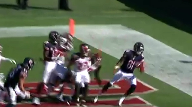 The Bears Scored On This Crazy Hail Mary Against The Buccaneers