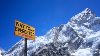Would You Pay $1050 To Eat At This Pop-Up Restaurant On Mount Everest?