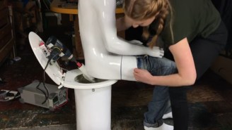 Simone Giertz Built A Butt-Wiping Robot In A Bid To Redeem 2016