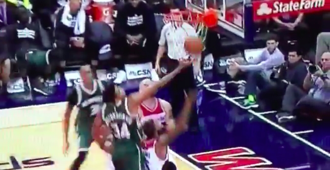 Giannis Antetokunmpo's Crazy Long Arms Helped Him Pull In This Rebound