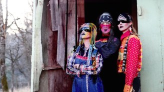 CocoRosie And Anohni Release ‘Future Feminist’ Protest Track ‘Smoke ‘Em Out’ For Women’s March