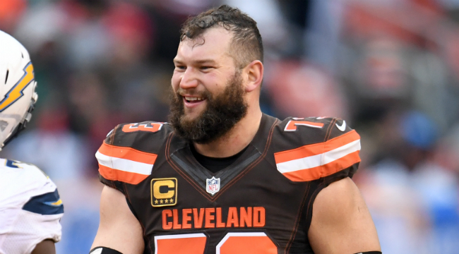 Browns' Joe Thomas: Every NFL locker room would welcome gay teammate with  open arms - Outsports