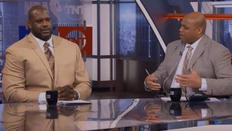 Ernie Johnson Was Bored During Shaq And Charles Barkley’s Chicken Wing Fight