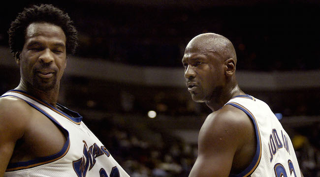 Phil Jackson Reportedly Called MJ To 