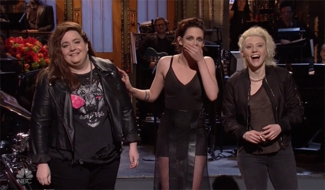 Kristen Stewart On Donald Trump Tweets On 'SNL'