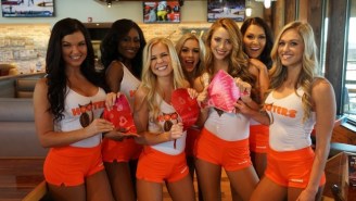 Hooters Will Give You 10 Wings If You’ll Shred A Picture Of Your Ex On Valentine’s Day