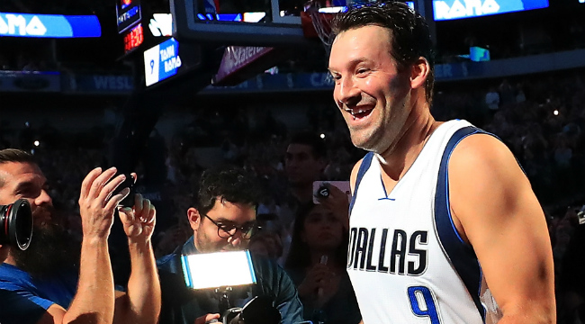 Tony Romo Got Introduced As A 'Starter' During The Mavs' Home Finale