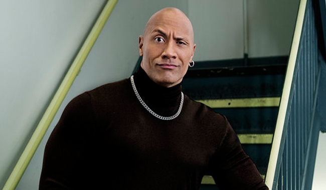 Dwayne johnson outlet fanny pack picture