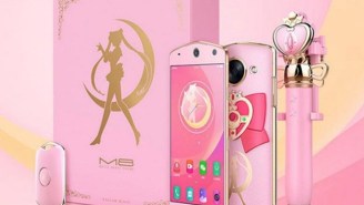 Win Love By Daylight With This Official Sailor Moon Cell Phone