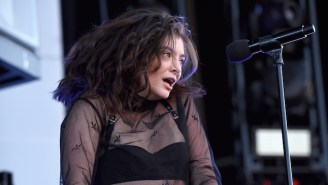 Lorde Celebrates ‘Melodrama’ Hitting No. 1 By Looking Back On Her Teen Self