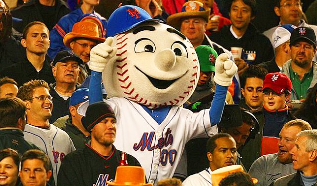 Mr. Met Gives Mets Fans The Finger Men'S Tank Top – BlacksWhite