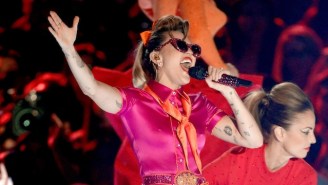 Miley Cyrus Kept Her VMAs Performance Of ‘Younger Now’ Squeaky Clean And Wholesome
