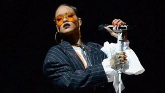 Rihanna Is Serving Looks In Real Time On The Live Stream Of Her Fenty Beauty Debut