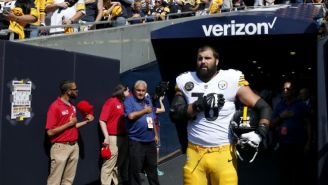 One Pittsburgh Steeler Stood Alone In The Tunnel For National Anthem While Rest Of The Team Stayed In The Locker Room