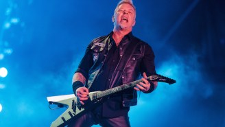 Metallica Leads Manchester In An Emotional Rendition Of Oasis’ ‘Don’t Look Back In Anger’
