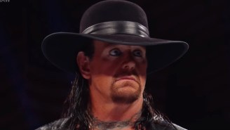 The Undertaker Returned To Help The Harlem Globetrotters Dunk