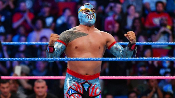 Sin Cara Confirmed He Suffered A Knee Injury In Spain