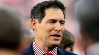 Steve Young Bit The Head Off Of A Raw Fish On ‘Monday Night Countdown’