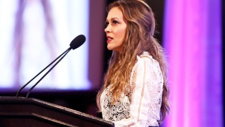 Alyssa Milano‏ Calls Out Matt Damon For His Comments On The ‘Spectrum’ Of Sexual Harassment