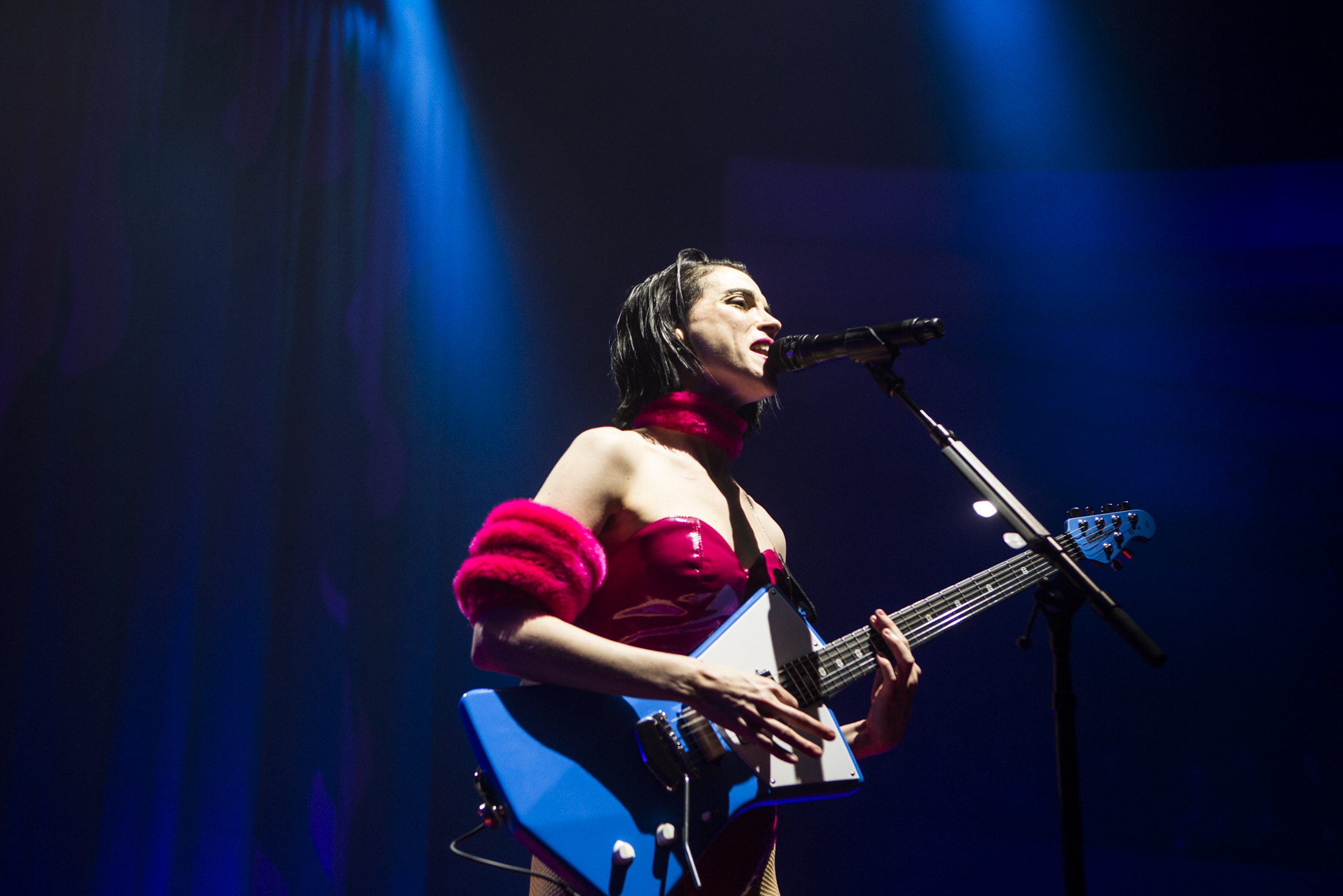 St. Vincent Concert Review And Photos: Hollywood Palladium
