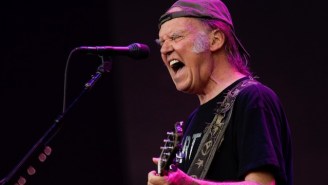 Neil Young Blames ‘The Record Labels’ For Killing The Pono Player