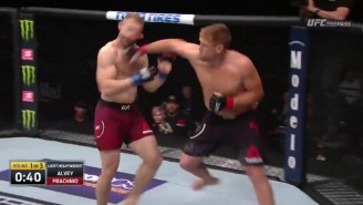 A UFC Fighter Marched Forward Like A Zombie Until Sam Alvey Crumpled Him With A Massive Blow At UFC Orlando