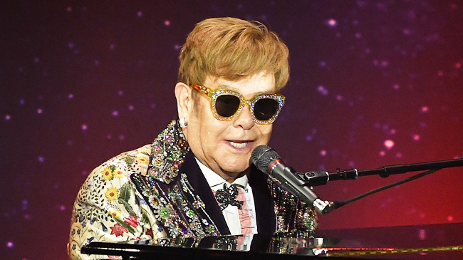 Elton John Storms Off The Stage Due To Unruly Fans