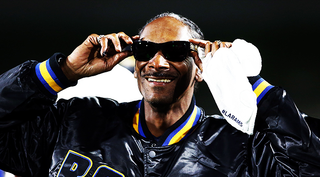 A player from Snoop Dogg's youth football league is prepping to