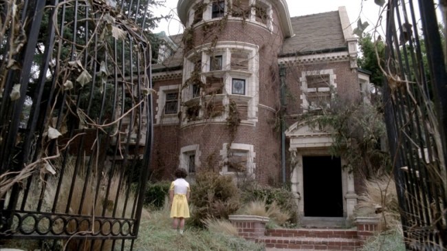 Everything We Know About American Horror Story's Murder House-Coven  Crossover
