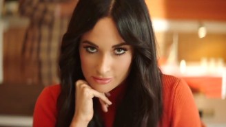 Kacey Musgraves Works In A 1970s Office In Her Infectiously Fun ‘High Horse’ Video