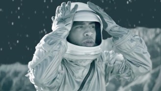 Kyle Busts Out Some Extraterrestrial Movies In His Futuristic ‘To The Moon’ Video