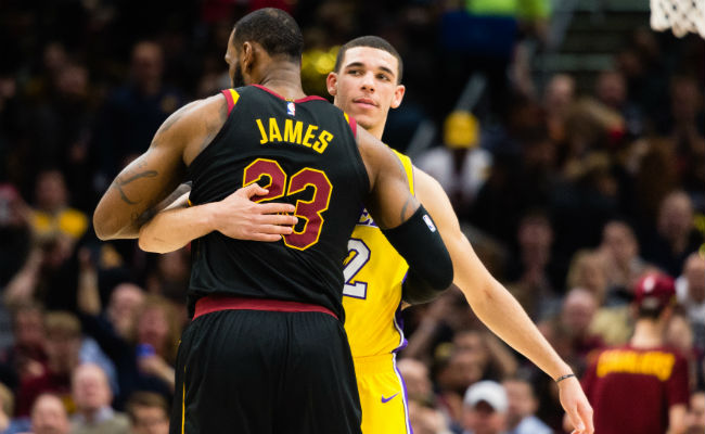 Kobe bryant on lonzo hot sale ball